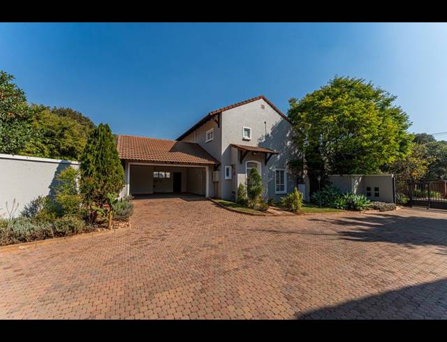3 BEDROOM PROPERTY TO RENT IN MENLO PARK